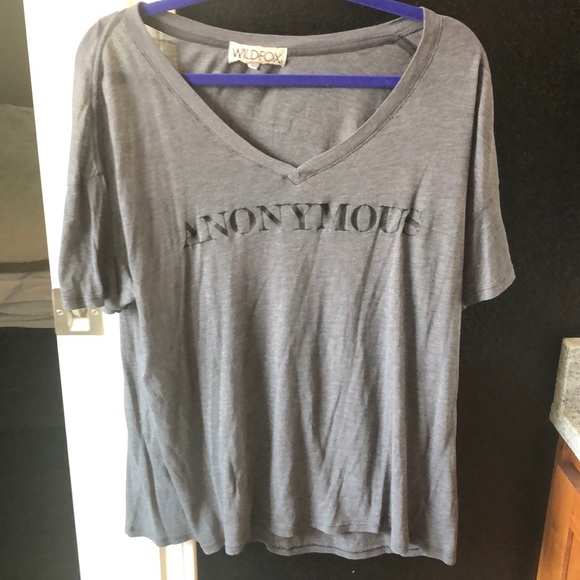 Wildfox Tops - Wildfox grey v neck anonymous tee large